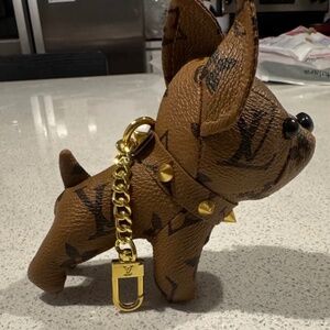 Brown Dog Keychain with Gold Chain & Spikes – Cute Bag Charm Gift